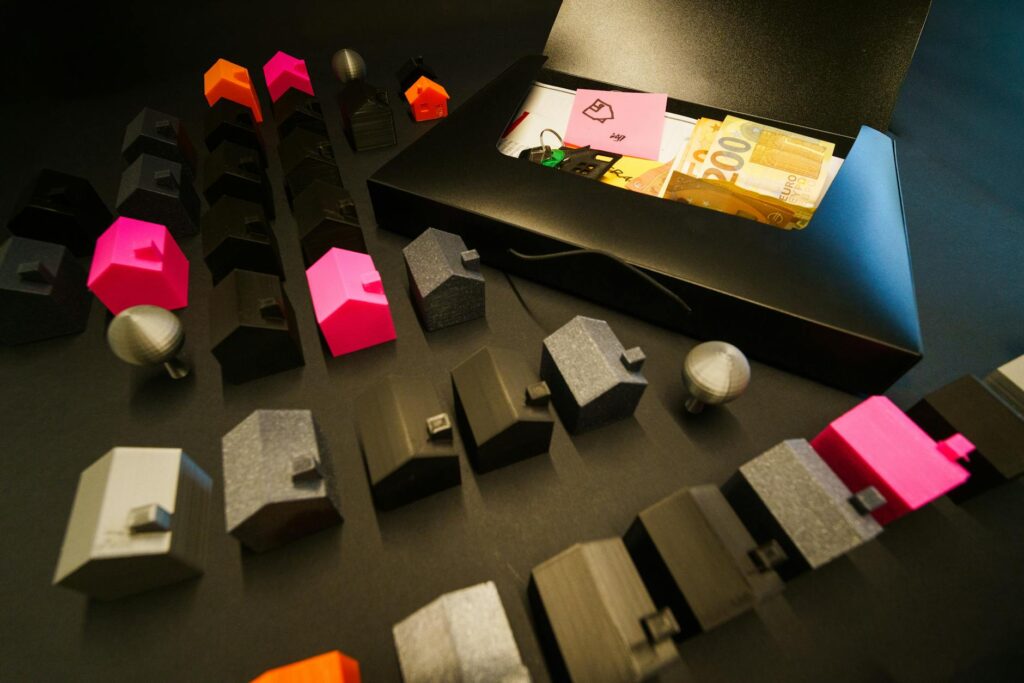 Đầu Tư Bất Động Sản An Toàn: Tại Sao Pháp Lý Là Yếu Tố Quyết Định?